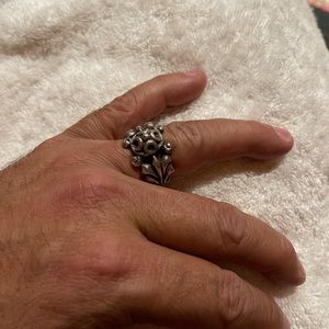 Starling silver ring